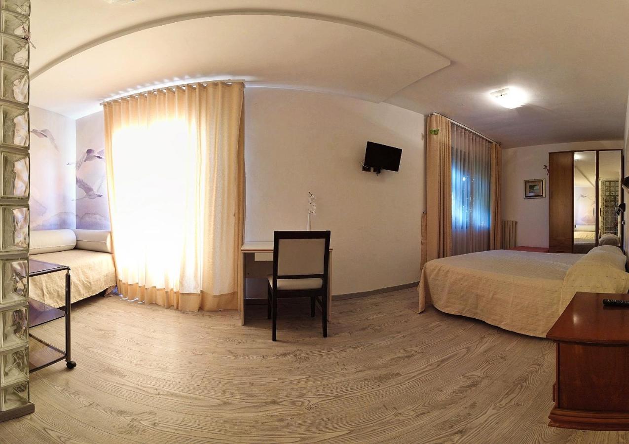 Ristorante Albergo Gerardo Di Masi Caposele Exterior foto